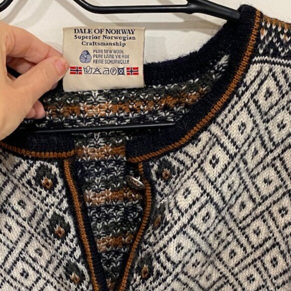Dale of Norway Cardigan sweater - Picture 3 of 3